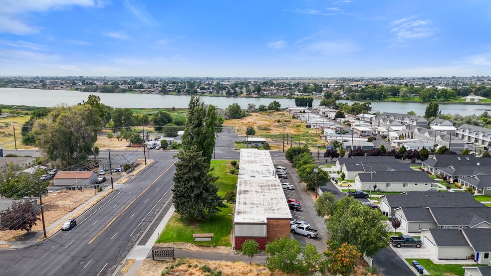 116 E Hill Ave, Moses Lake, WA for sale - Building Photo - Image 3 of 14