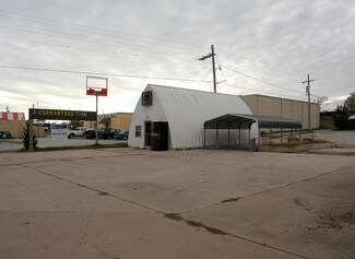 Plus de détails pour 1105 SW 11th St. & 1108 SW Park Ave. – Commerce de détail à vendre, Lawton, OK