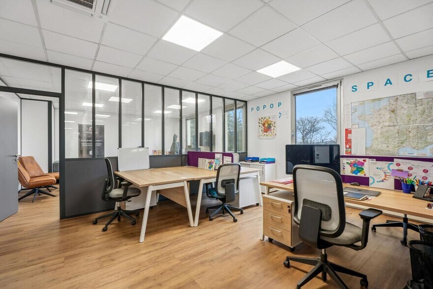 6 Rue Edison, Bron à vendre - Photo intérieure - Image 2 de 14