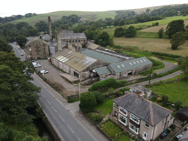Burnley Rd, Bacup à louer - Photo du bâtiment - Image 2 de 3