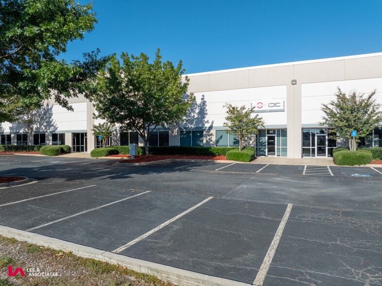 40-68 Liberty Industrial Pky, McDonough, GA for lease - Building Photo - Image 3 of 11