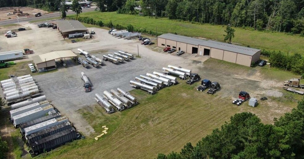 2794 Ted Trout Dr, Lufkin, TX for lease - Building Photo - Image 1 of 4