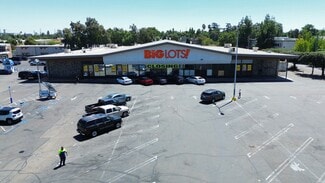 Plus de détails pour 2720 Country Club Blvd, Stockton, CA - Commerce de détail à louer