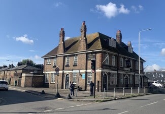 More details for 697 Uxbridge Rd, Hayes - Retail for Sale