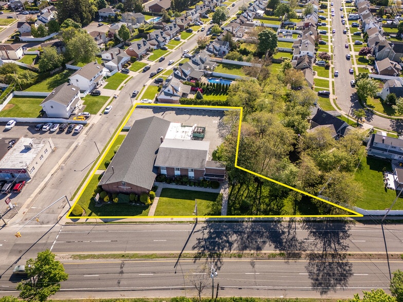 343 Jerusalem Ave, Hicksville, NY for sale - Building Photo - Image 3 of 45