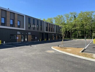 Plus de détails pour Local d'activités à louer