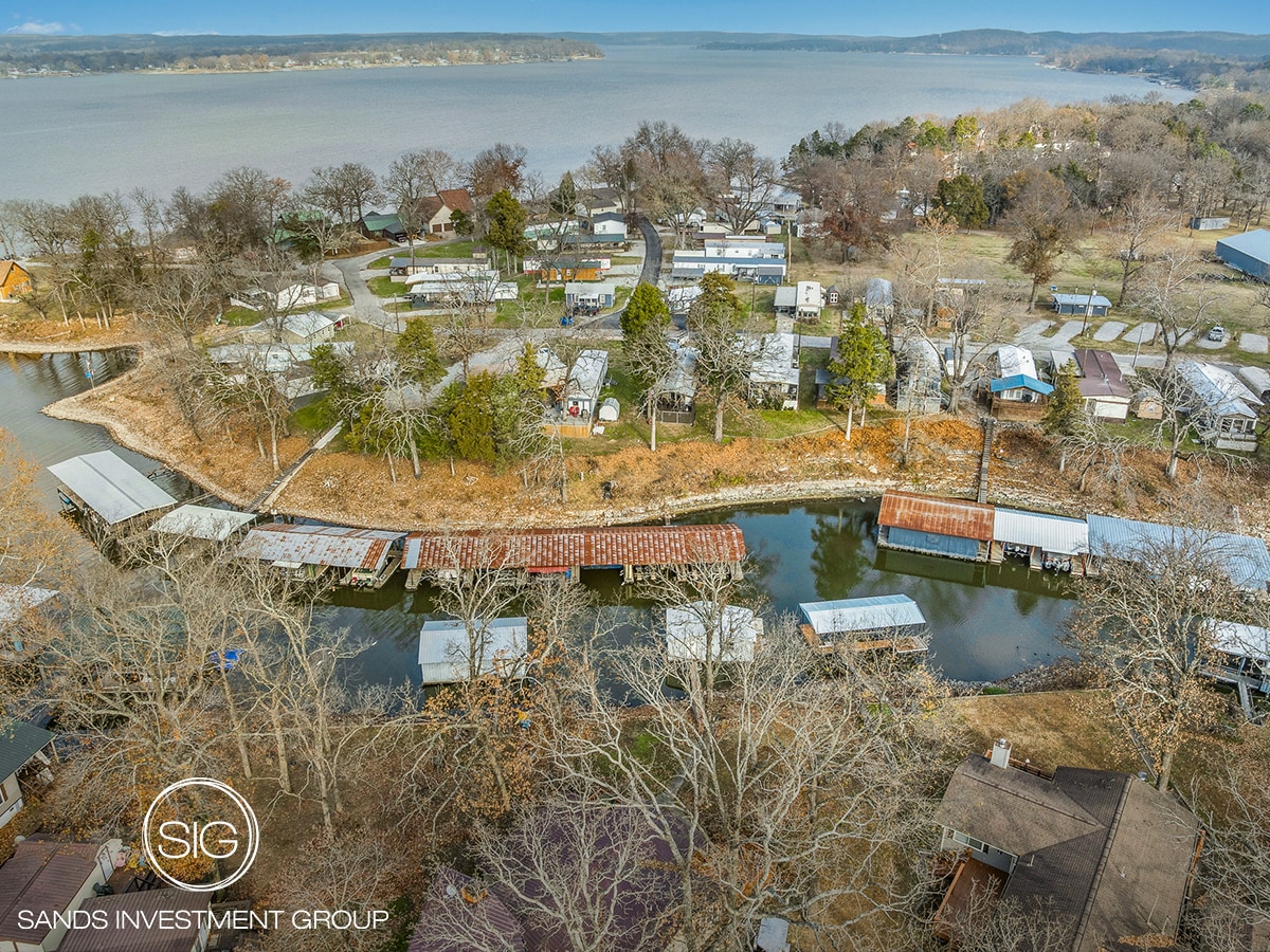 61800 E 262 Loop, Grove, OK for sale Primary Photo- Image 1 of 6