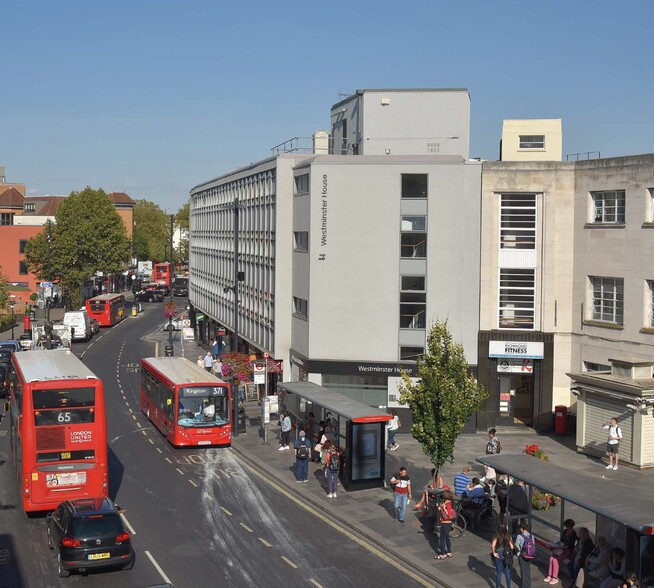 Kew Rd, Richmond à louer - Photo du bâtiment - Image 2 de 2