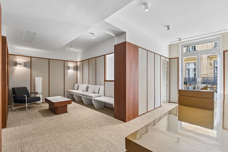 44-46 Rue De Lisbonne, Paris for lease - Interior Photo - Image 3 of 10
