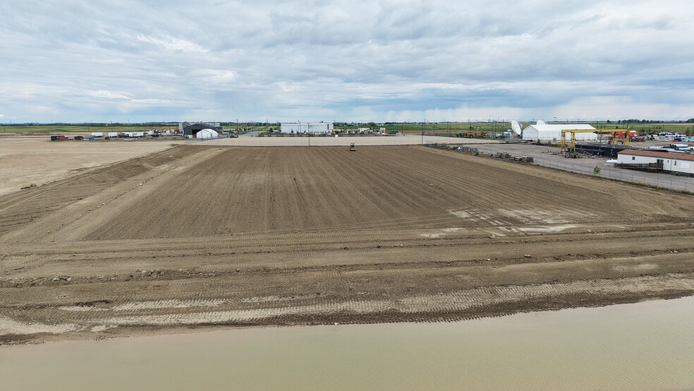 40 Fulton Rd, Rocky View County, AB for lease - Building Photo - Image 3 of 3