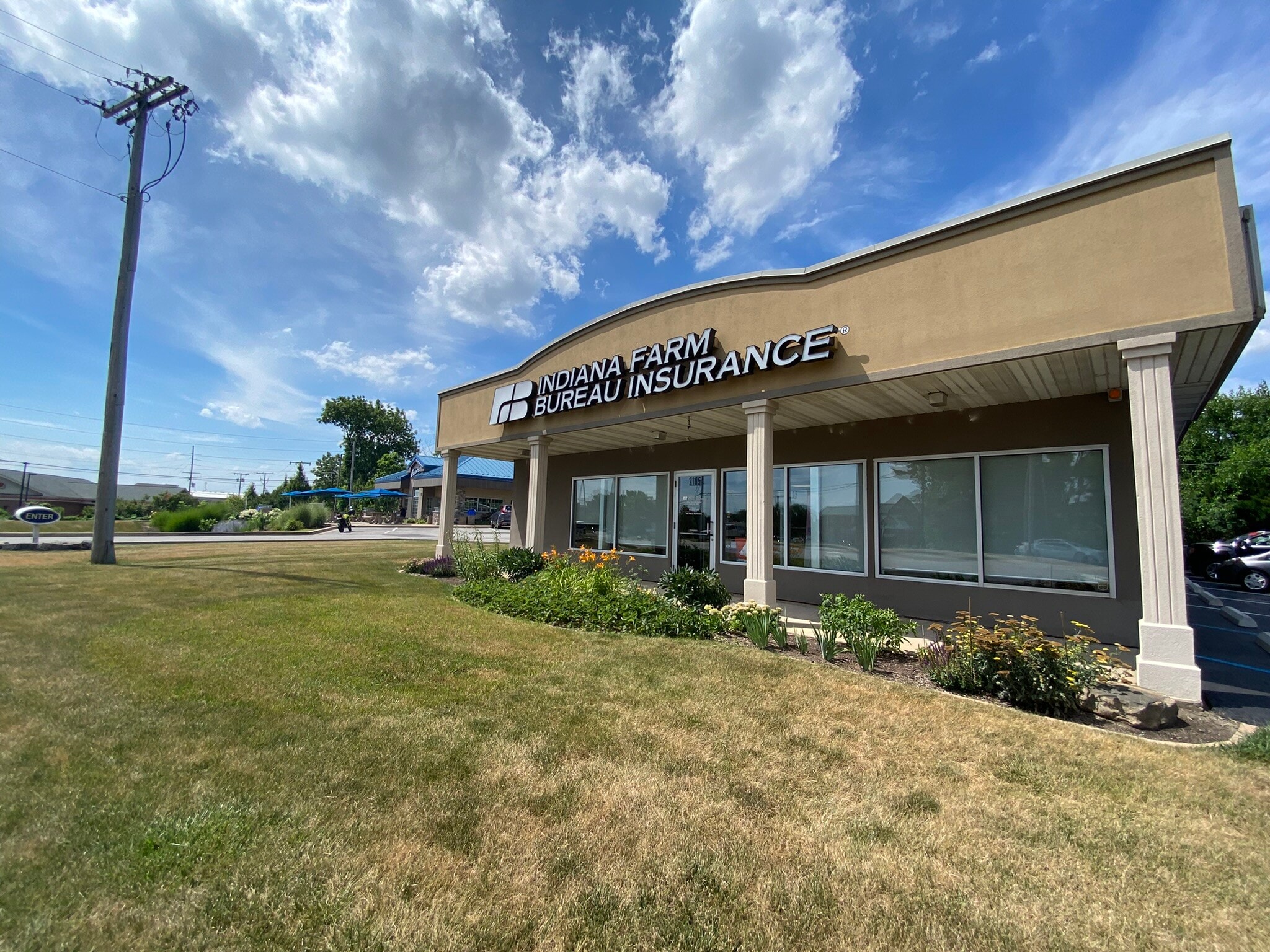 2105 Laporte Ave, Valparaiso, IN for lease Building Photo- Image 1 of 18