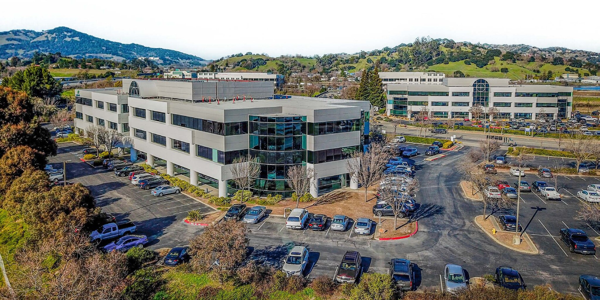 75 Rowland Way, Novato, CA à vendre Photo du bâtiment- Image 1 de 1