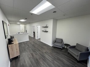 1114 N Main St, Algonquin, IL for lease Interior Photo- Image 1 of 8