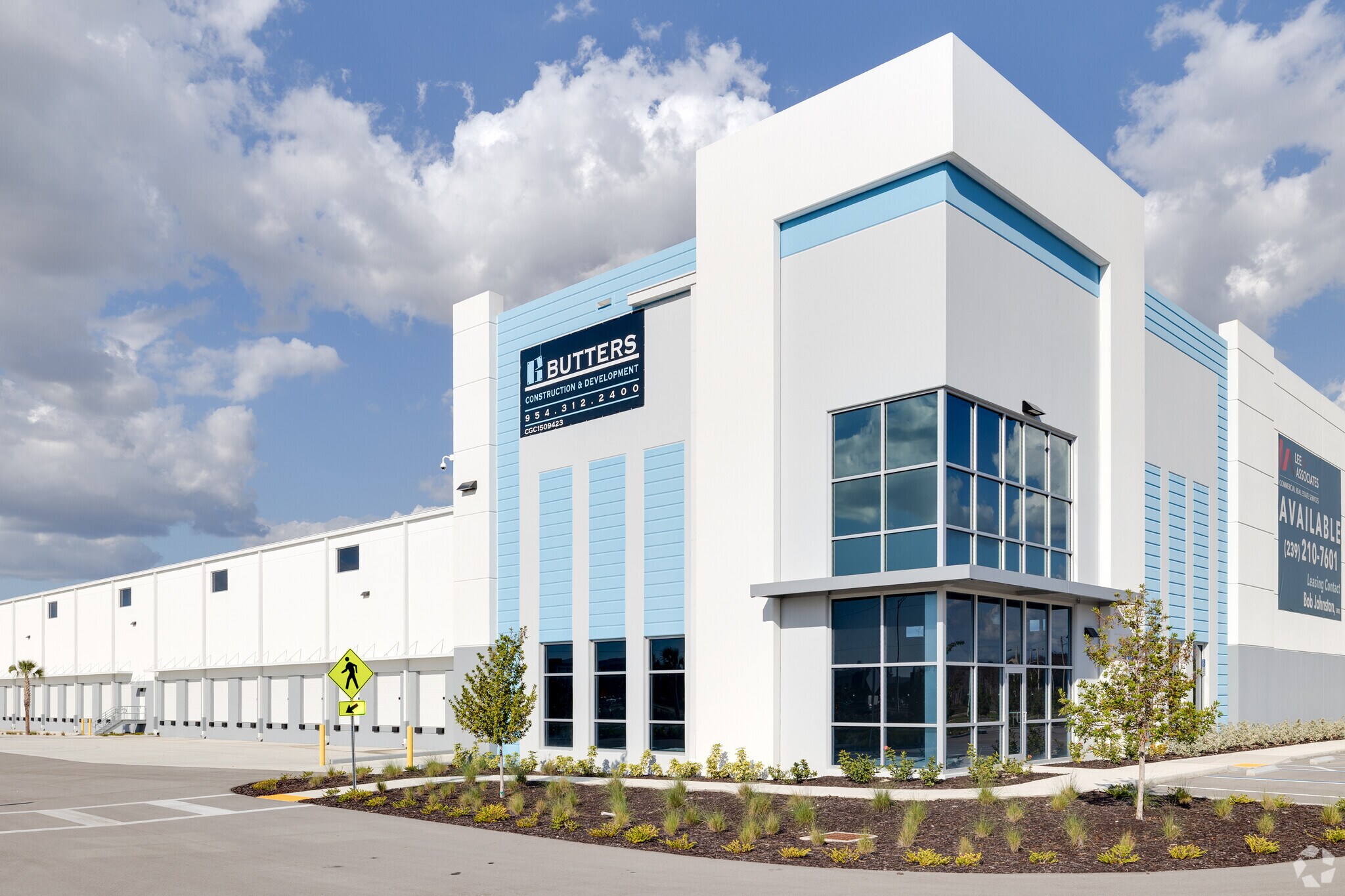 16200 Ben Hill Griffin Pky, Fort Myers, FL à louer Photo du bâtiment- Image 1 de 3