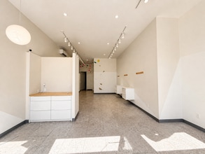574 Manhattan Ave, Brooklyn, NY for lease Interior Photo- Image 1 of 6