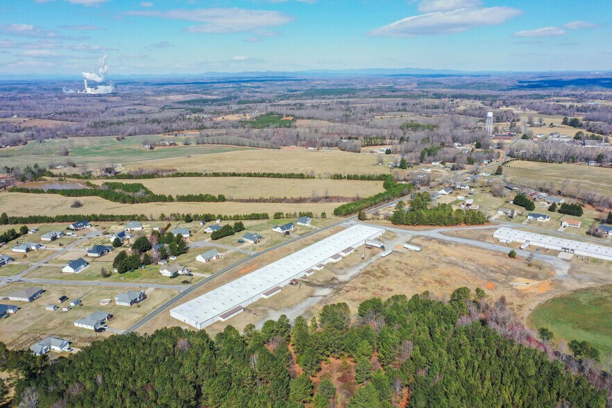 914 Champion Ferry Rd, Gaffney, SC à vendre - Photo du bâtiment - Image 2 de 20