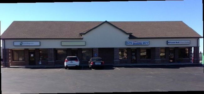 8413-8425 Clint Dr, Belton, MO à vendre - Photo du bâtiment - Image 3 de 13