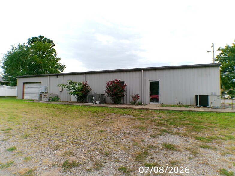 204 N 2nd St, Ozark, AR for sale - Building Photo - Image 2 of 23