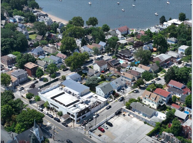 More details for 101 City Island Ave, Bronx, NY - Retail for Lease