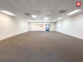 680 Alosta Ave, Azusa, CA for lease Building Photo- Image 2 of 3