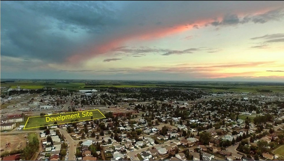 4575C 51 Ave, Olds, AB à vendre - Photo du b timent - Image 1 de 3