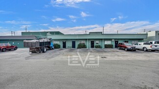 Plus de détails pour 4047 NE 5th Ter, Oakland Park, FL - Industriel/Logistique à louer