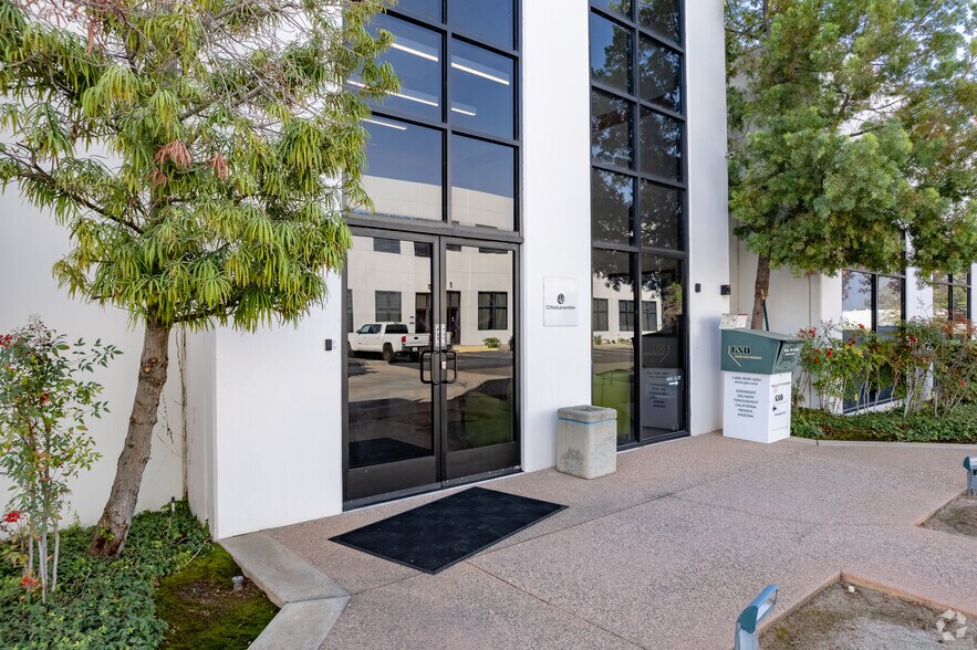 2210 Route 66, Glendora, CA for lease - Building Photo - Image 2 of 8