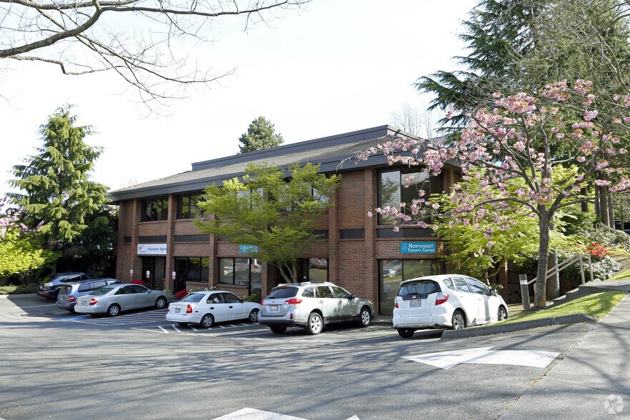 320 NE 97th St, Seattle, WA for lease - Building Photo - Image 2 of 4