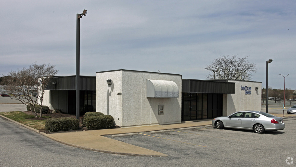 14500 Warwick Blvd, Newport News, VA for lease - Primary Photo - Image 1 of 4