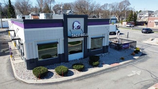 Plus de détails pour 720 E Front St, Traverse City, MI - Commerce de détail à vendre