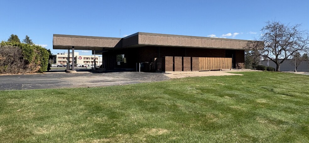 2755 Plaza Dr, Wausau, WI à vendre - Photo du bâtiment - Image 3 de 7