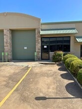 2009 N Ranch Road 620 N, Austin, TX for lease Interior Photo- Image 1 of 7