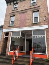 525-527 Tremont Ave SW, Massillon, OH for lease Building Photo- Image 1 of 9