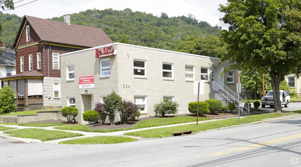 226 Ohio St, Johnstown, PA for sale - Building Photo - Image 1 of 16