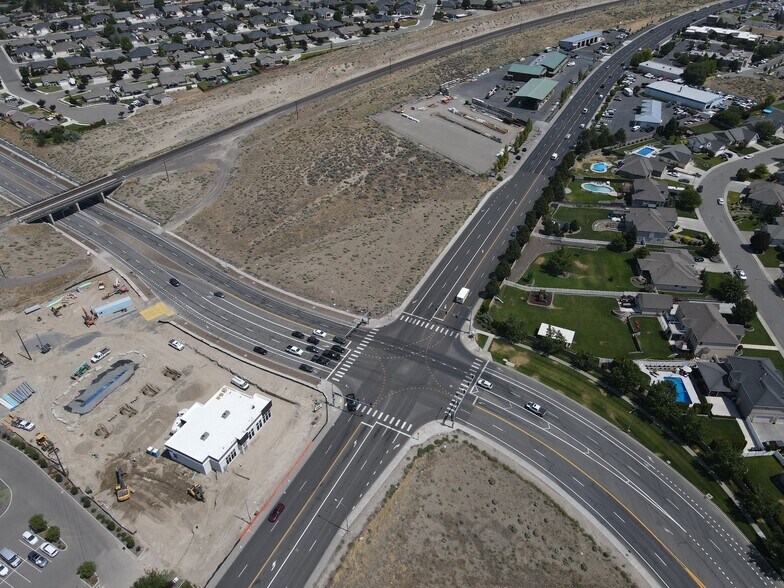 8840 Clearwater ave, Kennewick, WA à louer - Photo du bâtiment - Image 2 de 6