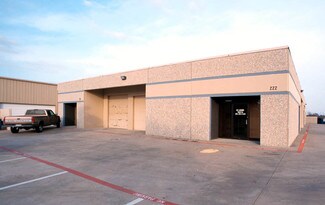 Plus de détails pour 218-222 Bronze St, Garland, TX - Local d'activités à louer