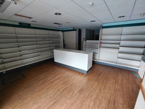 90 Victoria Rd, Horley à louer Photo intérieure- Image 2 de 3