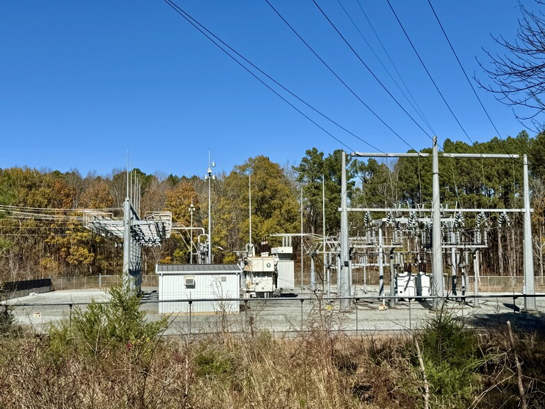 2207 Hamlin Road, Durham, NC for sale - Other - Image 2 of 14