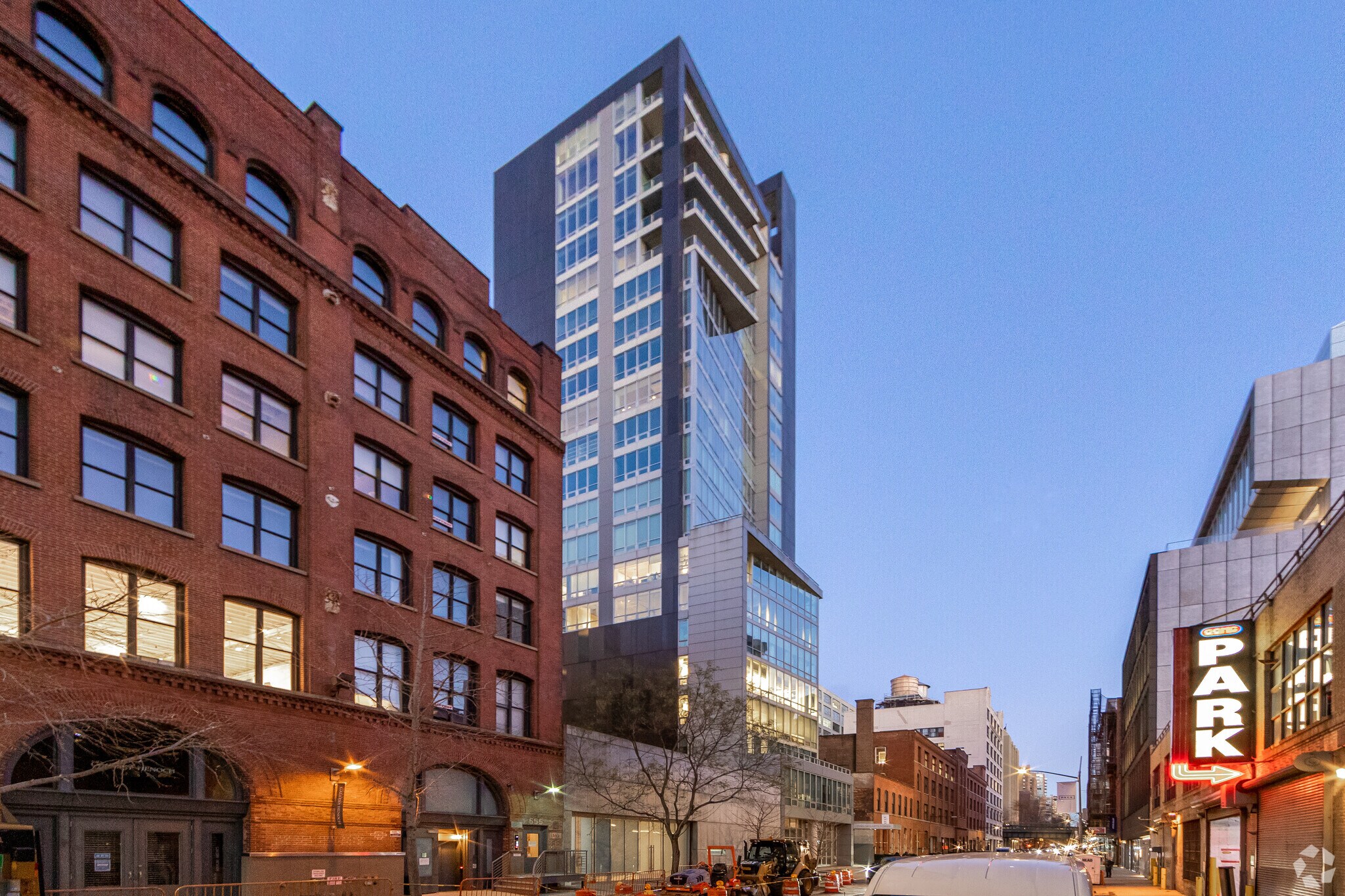 543-545 W 25th St, New York, NY for lease Building Photo- Image 1 of 26