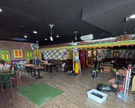 9203 37th Ave, Flushing, NY for lease Interior Photo- Image 2 of 5
