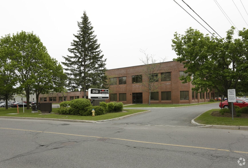 65 Auriga Dr, Ottawa, ON for lease - Building Photo - Image 3 of 4