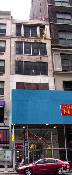 20 E 42nd St, New York, NY for lease - Building Photo - Image 2 of 4