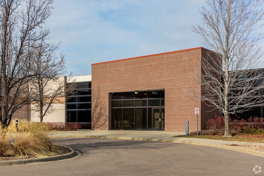 7475 S Joliet St, Englewood, CO à louer - Photo du bâtiment - Image 1 de 27