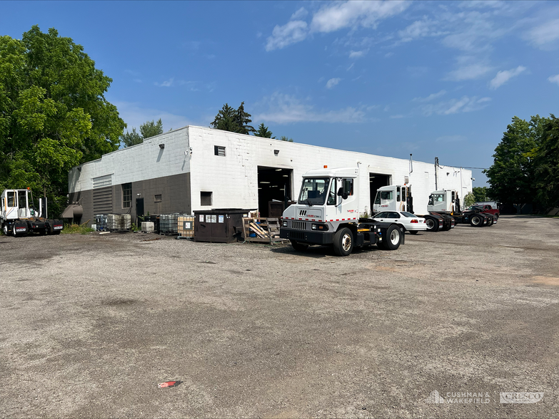 330 Ashland Rd, Mansfield, OH for sale - Building Photo - Image 2 of 13