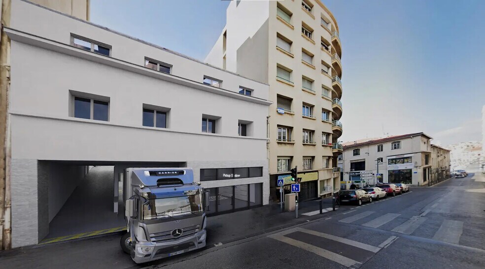 Industriel dans Marseille à louer - Photo du bâtiment - Image 2 de 15
