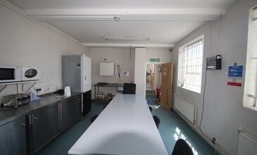 101-113 Scrubs Ln, Londres à louer Photo intérieure- Image 2 de 3