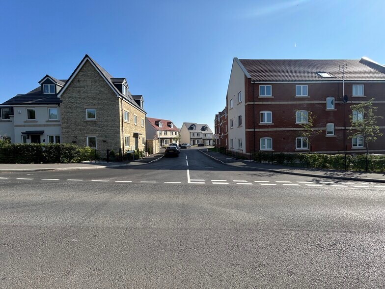 22 Roman Pl, Westbury à vendre - Photo du bâtiment - Image 2 de 3