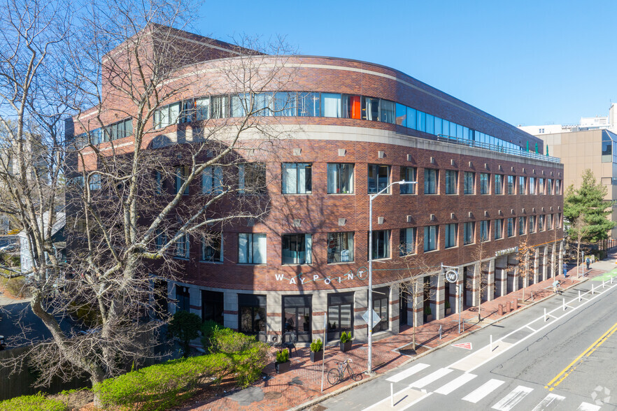 1030 Massachusetts Ave, Cambridge, MA for lease - Building Photo - Image 2 of 6