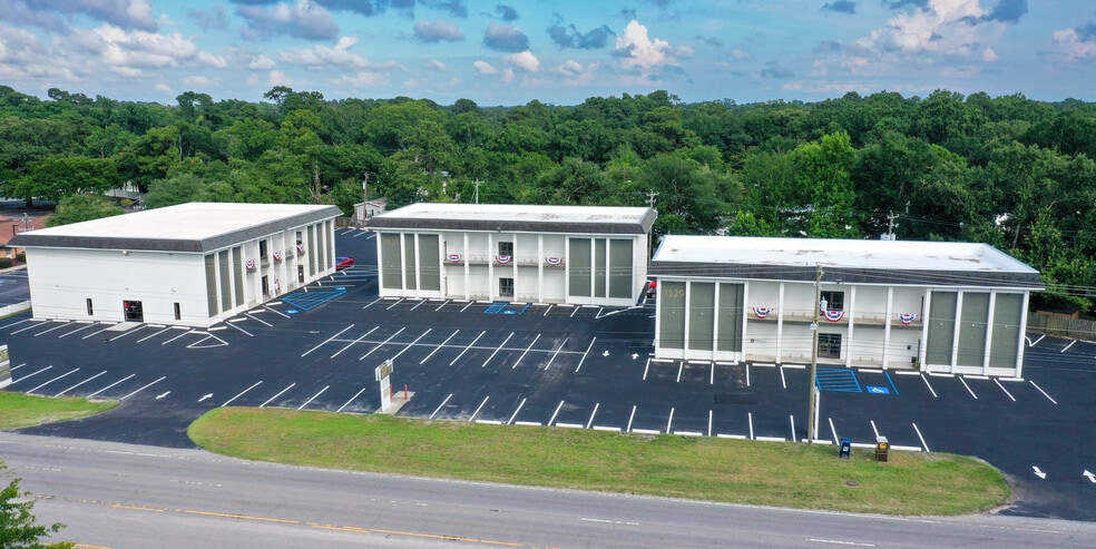 1525 Sam Rittenberg Blvd, Charleston, SC for lease - Building Photo - Image 1 of 6