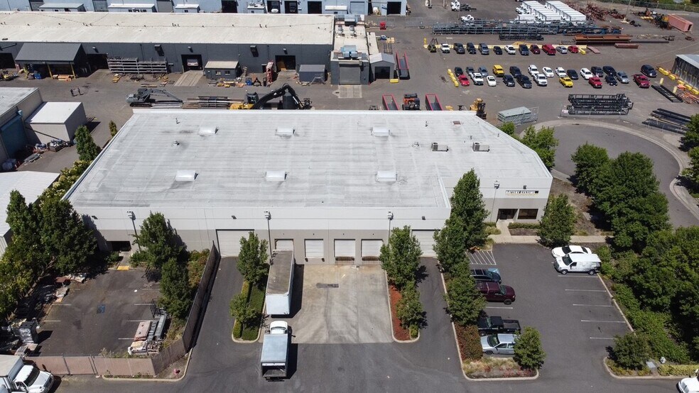 4225 NE 161st Ave, Portland, OR for lease - Building Photo - Image 1 of 8